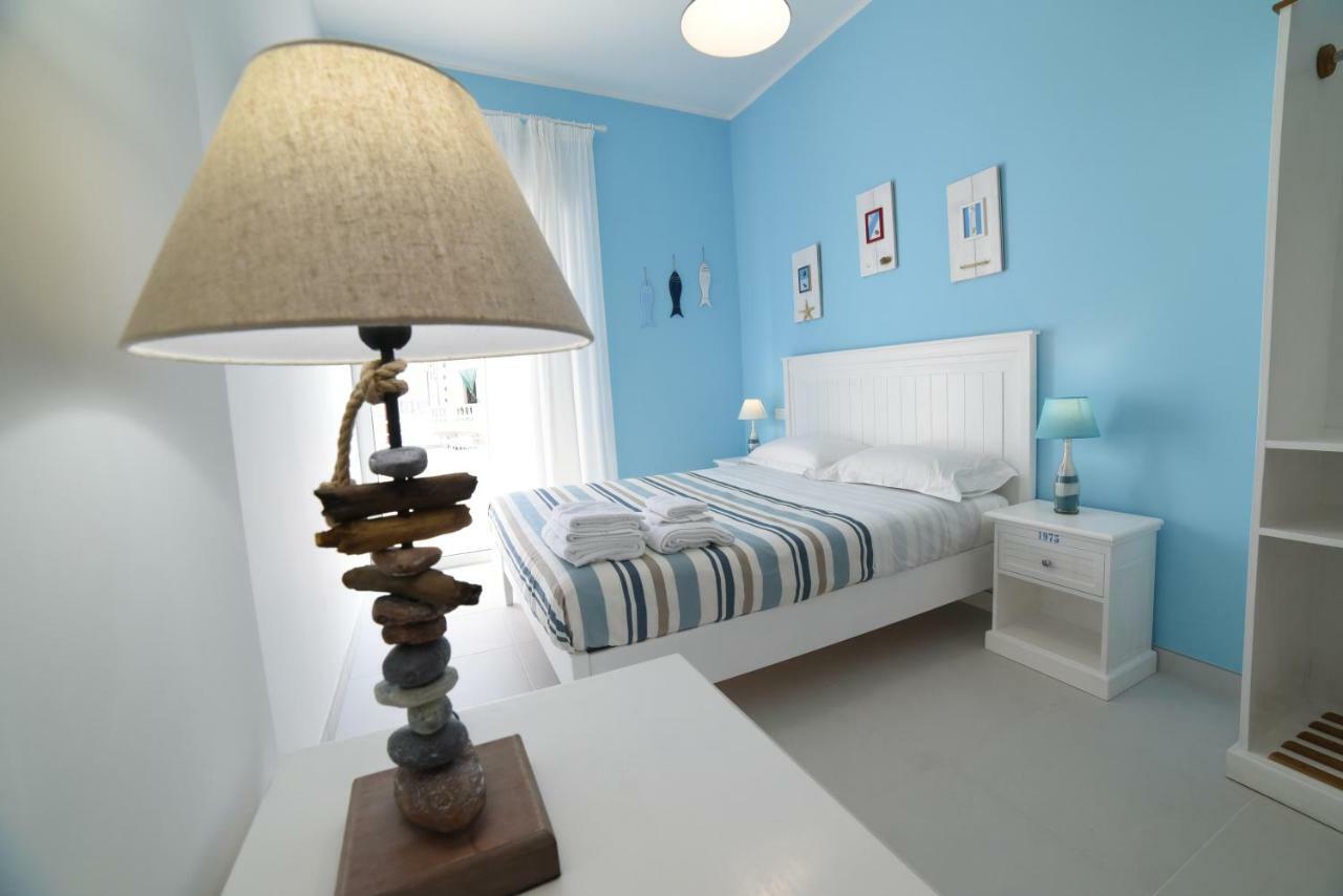 Latino Rent Room B&B Vista Mare Порто-Чезарео Экстерьер фото